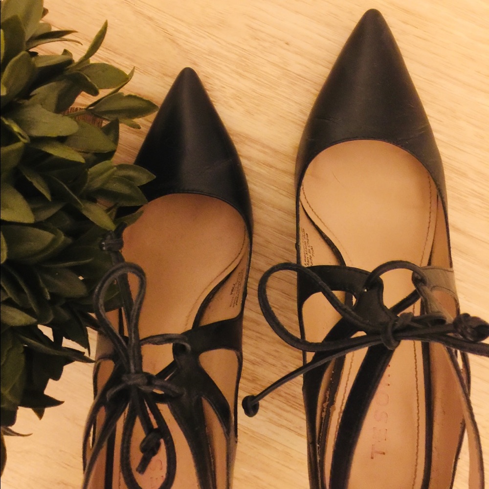 Tesori 7.5 Black Pointed Heel